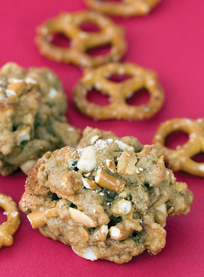 PeanutApplePretzelDrops