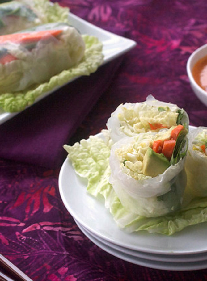 RicePaperRollsRedCurryPeanutSauce